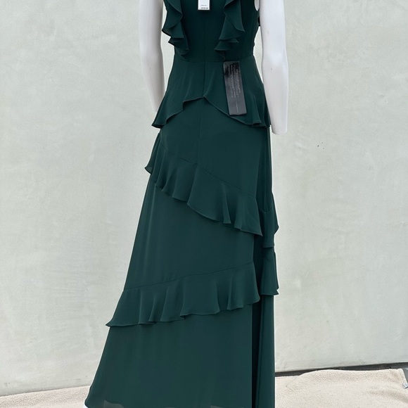 NWT BCBG MaxAzria Fern Green Maxi Dress Size 0   Ruffles V neck sleeveless - Picture 6 of 12